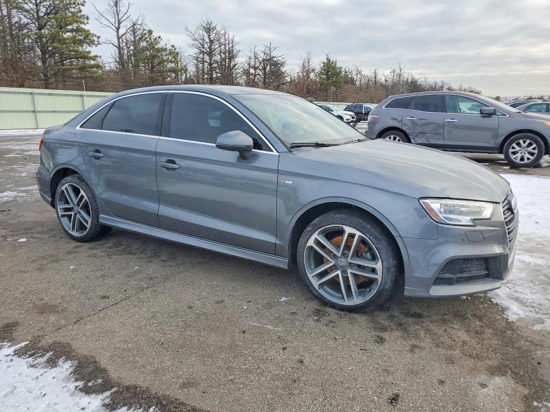 Продажа на аукционе авто 2018 Audi A3, vin: WAUJ8GFF8J1011306, номер лота: 99483445