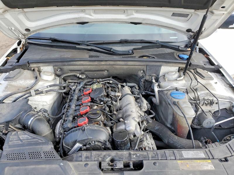 97548035 :رقم المزاد ، WAUBFAFLXEN030189 vin ، 2014 Audi A4 مزاد بيع