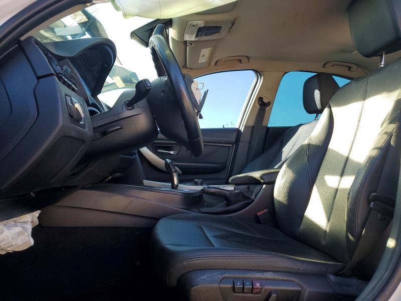 98490425 :رقم المزاد ، WBA3B1G56ENT01099 vin ، 2014 Bmw 320 مزاد بيع