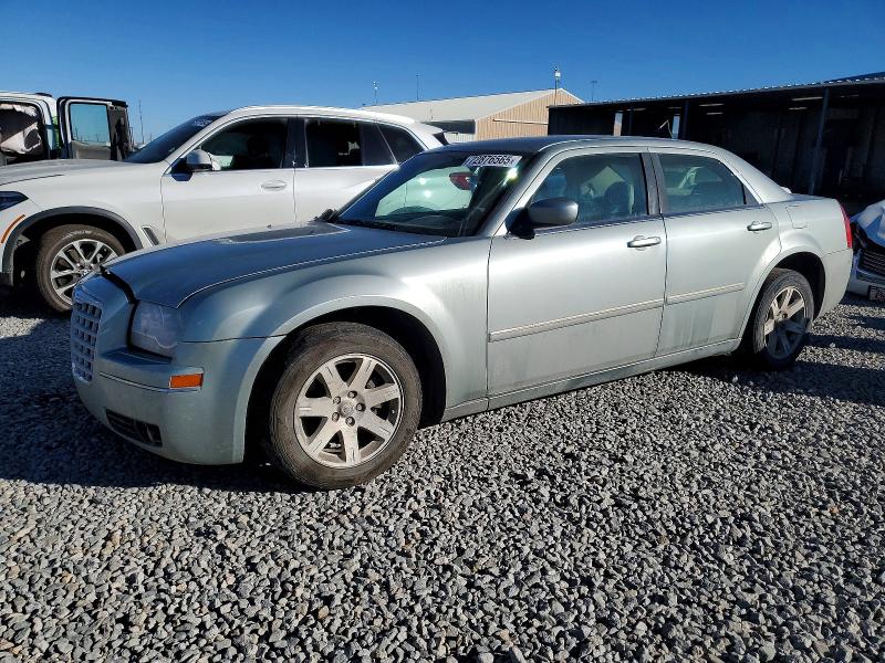 2006 Chrysler 300 მანქანა იყიდება აუქციონზე, vin: 2C3KA53G16H202771, აუქციონის ნომერი: 72876565