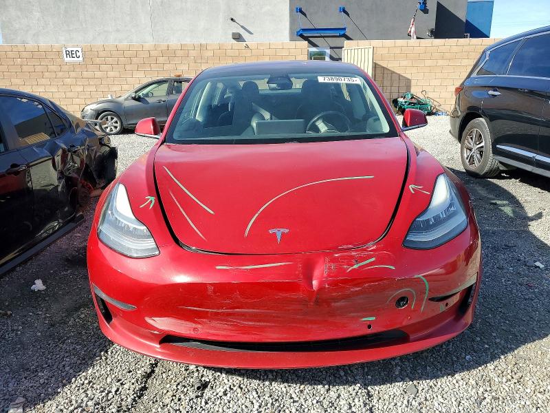 73890735 :رقم المزاد ، 5YJ3E1EA9JF015413 vin ، 2018 Tesla Model 3 مزاد بيع