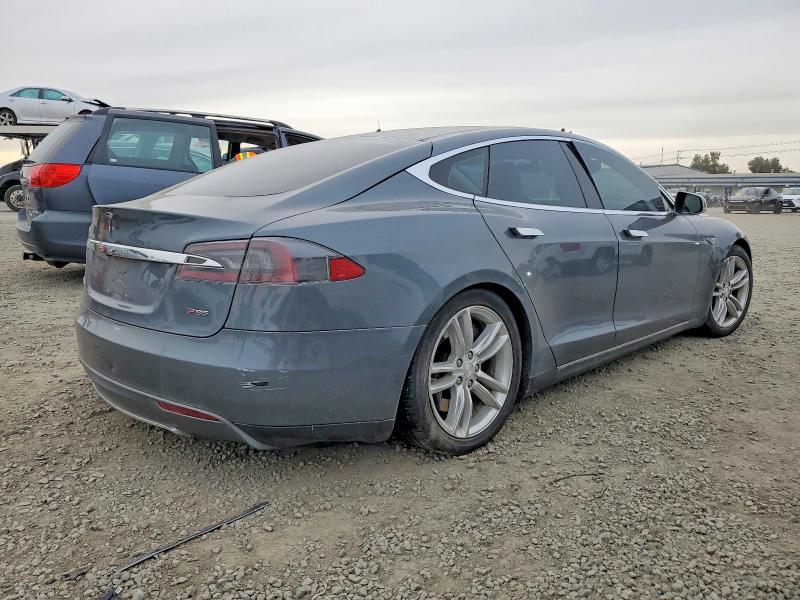 Продажа на аукционе авто 2013 Tesla Model S, vin: 5YJSA1DP6DFP07422, номер лота: 74747115