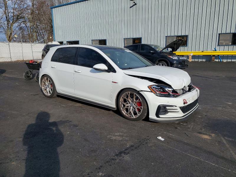 74892955 :رقم المزاد ، 3VW547AU0JM264738 vin ، 2018 Volkswagen Gti مزاد بيع