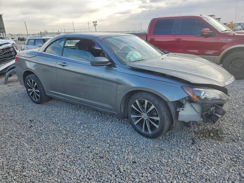 73476635 :رقم المزاد ، 1C3BCBGG8CN283337 vin ، 2012 Chrysler 200 مزاد بيع