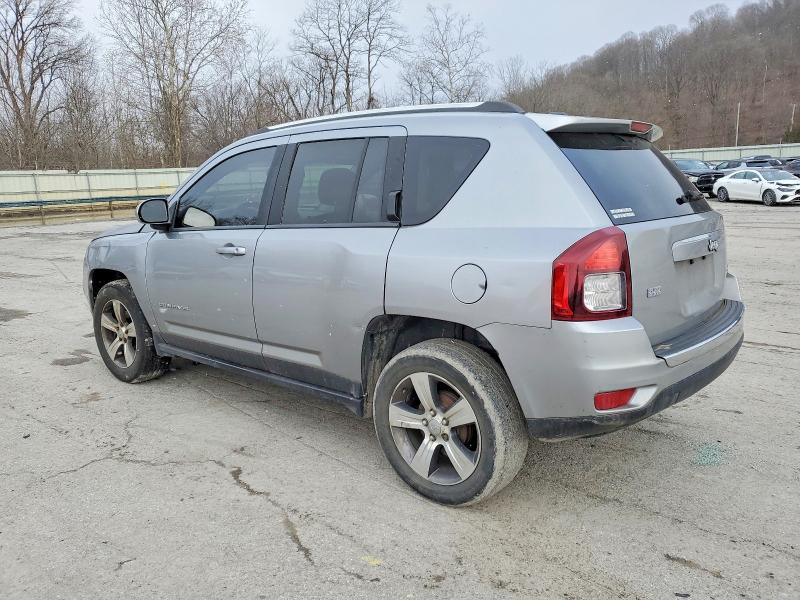 97569175 :رقم المزاد ، 1C4NJCEA3HD156477 vin ، 2017 Jeep Compass مزاد بيع