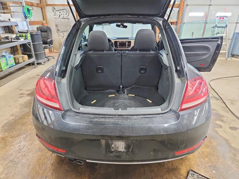 Aukcja sprzedaży 2018 Volkswagen Beetle, vin: 3VWFD7ATXJM706002, numer aukcji: 74003145