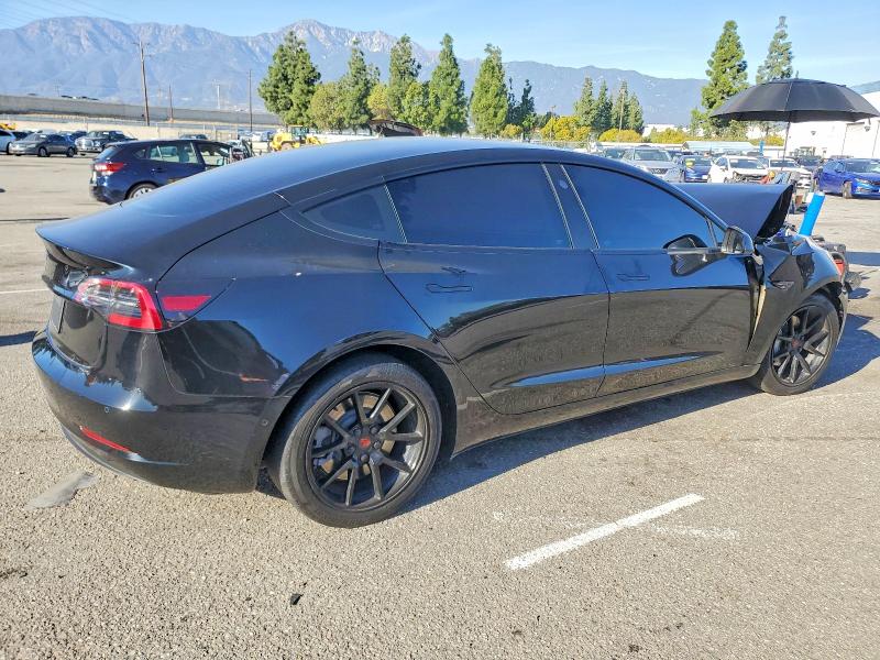 73683705 :رقم المزاد ، 5YJ3E1EA3NF295478 vin ، 2022 Tesla Model 3 مزاد بيع