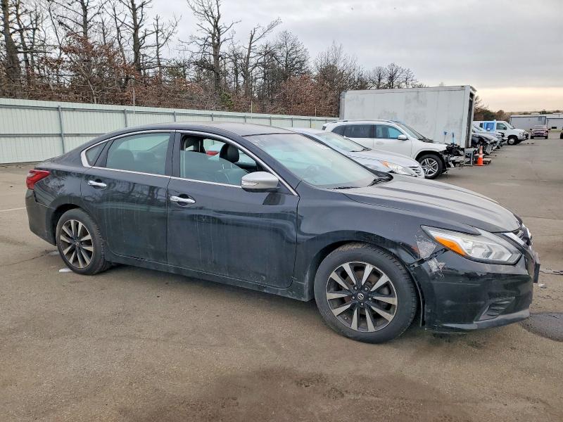 73967505 :رقم المزاد ، 1N4AL3AP0JC198836 vin ، 2018 Nissan Altima مزاد بيع