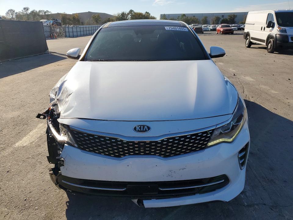 75401405 :رقم المزاد ، 5XXGV4L24HG147629 vin ، 2017 Kia Optima مزاد بيع