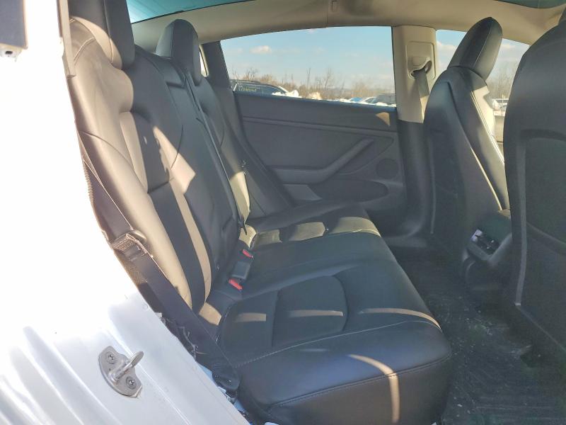 73386135 :رقم المزاد ، 5YJ3E1EB7NF247300 vin ، 2022 Tesla Model 3 مزاد بيع