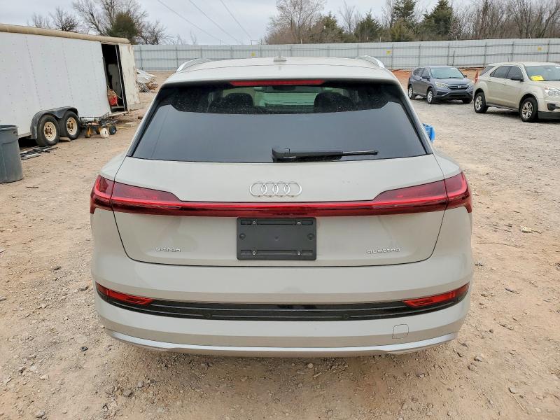 Aukcja sprzedaży 2021 Audi E-tron S P, vin: WA1LAAGE6MB016144, numer aukcji: 74417715