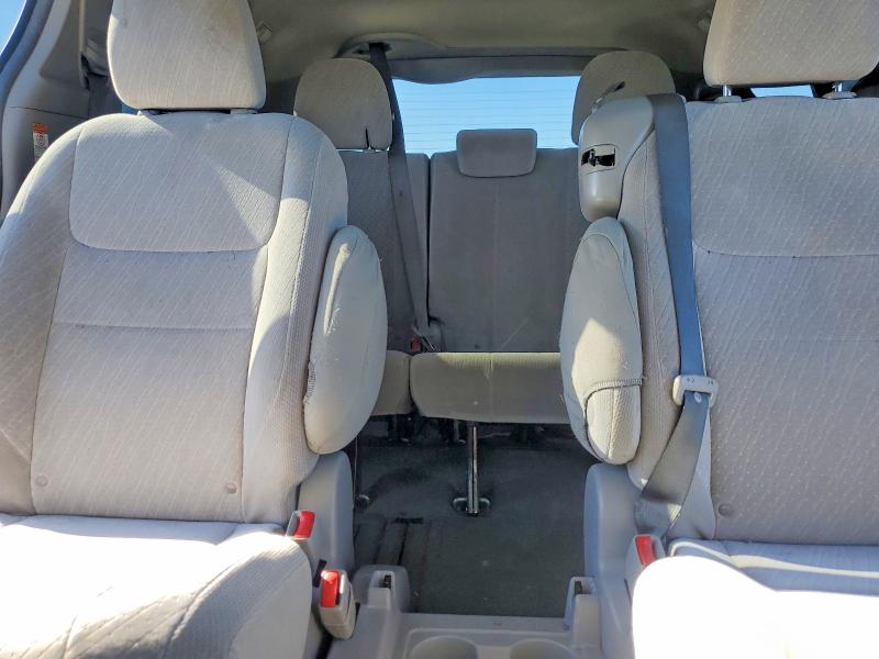 73748035 :رقم المزاد ، 5TDKZ3DC6HS833525 vin ، 2017 Toyota Sienna Le مزاد بيع