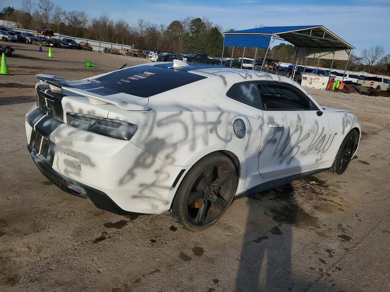 72439085 :رقم المزاد ، 1G1FF1R79H0150210 vin ، 2017 Chevrolet Camaro Ss مزاد بيع
