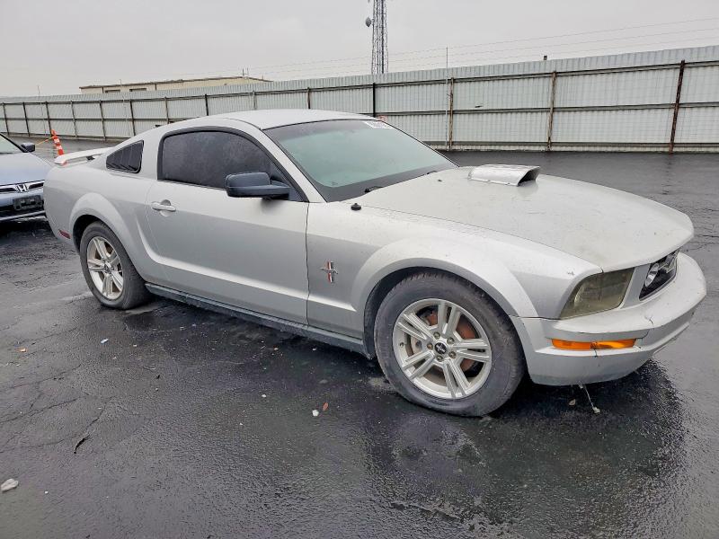 2006 Ford Mustang მანქანა იყიდება აუქციონზე, vin: 1ZVFT80N765118597, აუქციონის ნომერი: 99061925