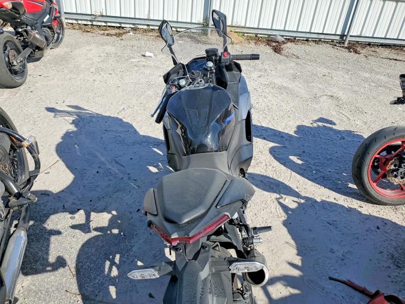 72528915 :رقم المزاد ، ML5EXGJ16SDA72525 vin ، 2025 Kawasaki Ex500 مزاد بيع