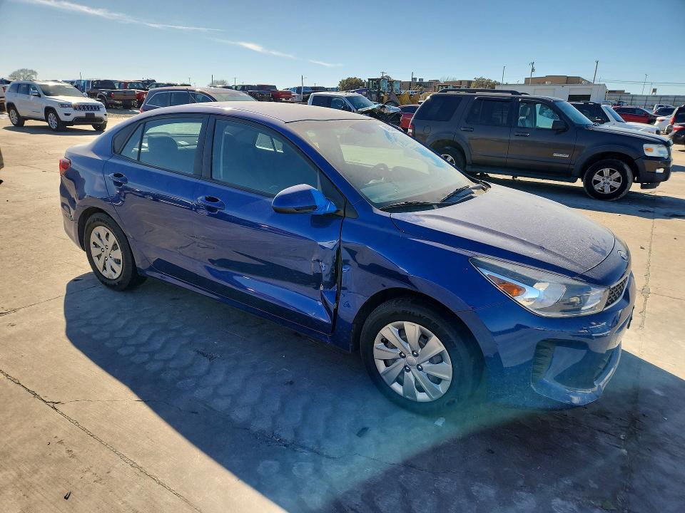 2020 Kia Rio მანქანა იყიდება აუქციონზე, vin: 3KPA24AD3LE334347, აუქციონის ნომერი: 74858805