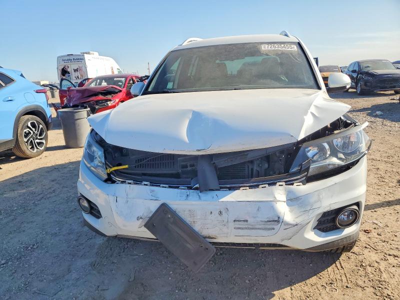 72635455 :رقم المزاد ، WVGAV7AX3GW013922 vin ، 2016 Volkswagen Tiguan مزاد بيع