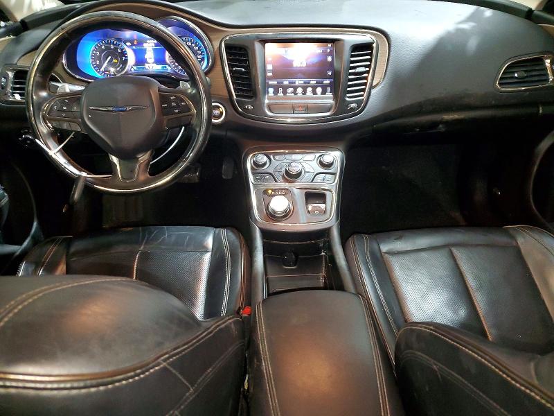 73031335 :رقم المزاد ، 1C3CCCEG5FN512686 vin ، 2015 Chrysler 200 مزاد بيع