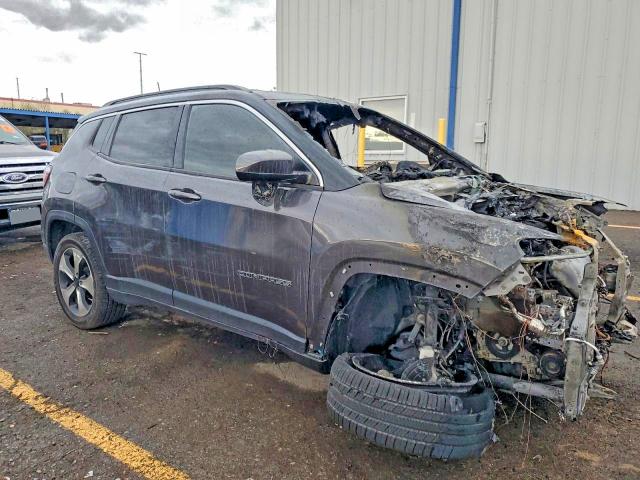 98621115 :رقم المزاد ، 3C4NJDBB6LT117081 vin ، 2020 Jeep Compass مزاد بيع
