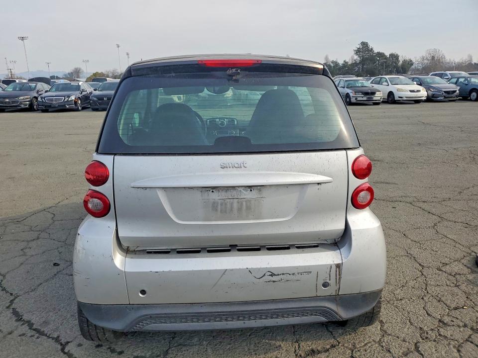 2013 Smart Fortwo მანქანა იყიდება აუქციონზე, vin: WMEEJ3BA1DK687060, აუქციონის ნომერი: 75627825