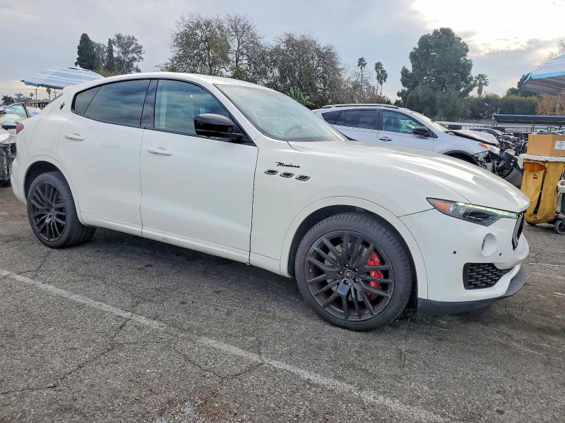 74483085 :رقم المزاد ، ZN661YUM2PX411502 vin ، 2023 Maserati Levante مزاد بيع