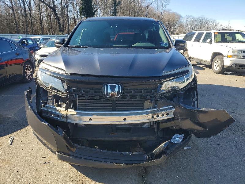 72978835 :رقم المزاد ، 5FNYF8H29KB018488 vin ، 2019 Honda Passport مزاد بيع