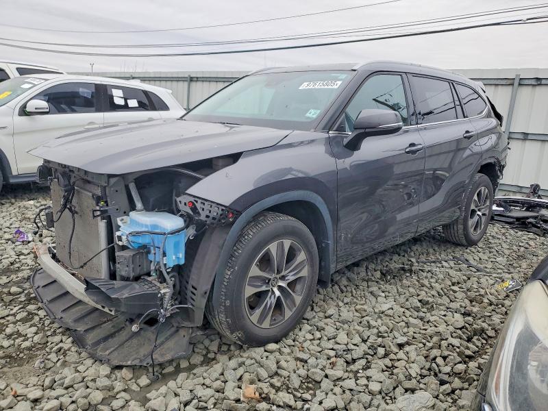 Продаж на аукціоні авто 2022 Toyota Highlander, vin: 5TDHZRBH5NS577241, номер лоту: 97615805
