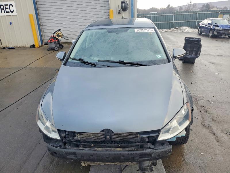 98262175 :رقم المزاد ، 3VW217AU5FM090751 vin ، 2015 Volkswagen Golf مزاد بيع