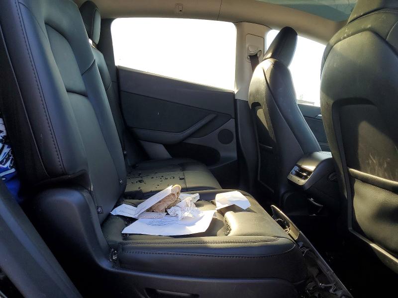 2025 Tesla Model Y მანქანა იყიდება აუქციონზე, vin: 7SAYGAEE2SF284182, აუქციონის ნომერი: 72400305