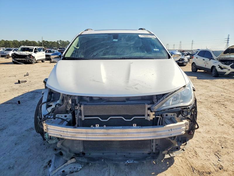Продажа на аукционе авто 2020 Chrysler Pacifica, vin: 2C4RC1GG8LR171435, номер лота: 74886775