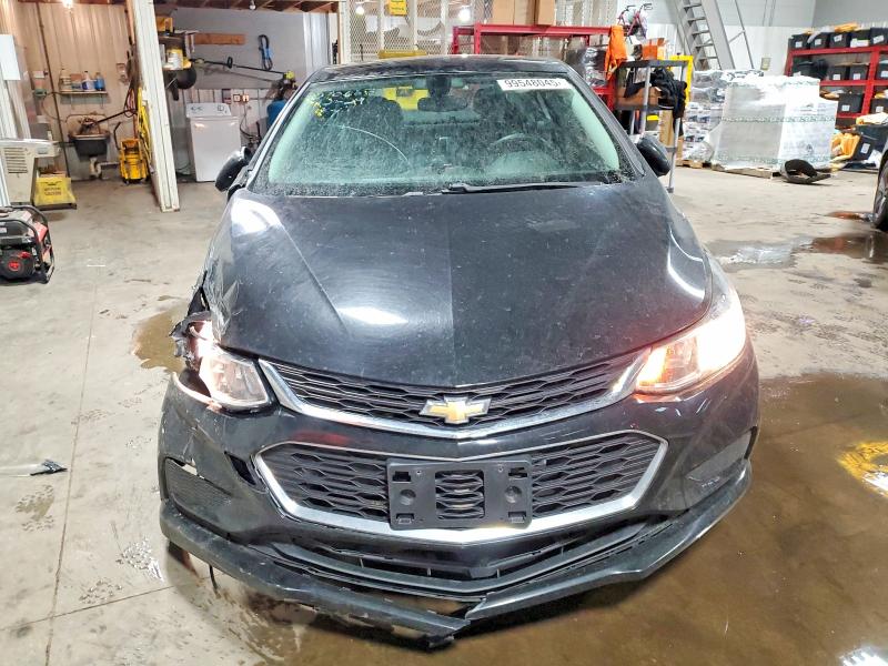 99548045 :رقم المزاد ، 1G1BC5SMXH7251861 vin ، 2017 Chevrolet Cruze مزاد بيع