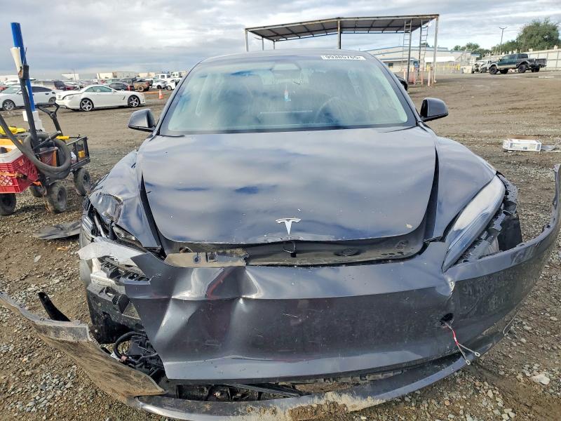 Продаж на аукціоні авто 2025 Tesla Model 3, vin: 5YJ3E1EA0SF907275, номер лоту: 99385765
