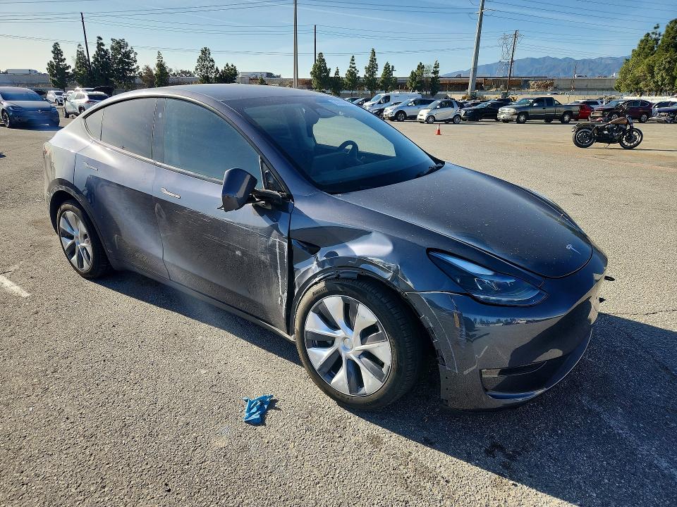 2023 Tesla Model Y მანქანა იყიდება აუქციონზე, vin: 7SAYGDEEXPA211681, აუქციონის ნომერი: 74703605