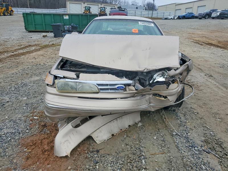 Продаж на аукціоні авто 1997 Ford Crown Victoria, vin: 2FALP73W2VX226105, номер лоту: 74453405