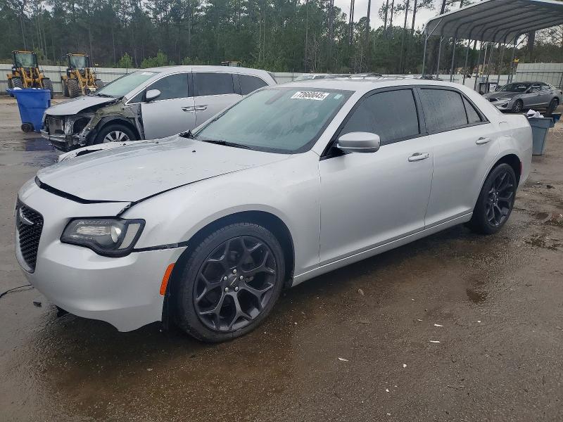 Продажа на аукционе авто 2020 Chrysler 300, vin: 2C3CCABG1LH131382, номер лота: 72660045