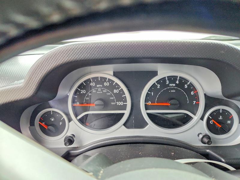 98762745 :رقم المزاد ، 1J4HA5H10AL214152 vin ، 2010 Jeep Wrangler Unlimited مزاد بيع