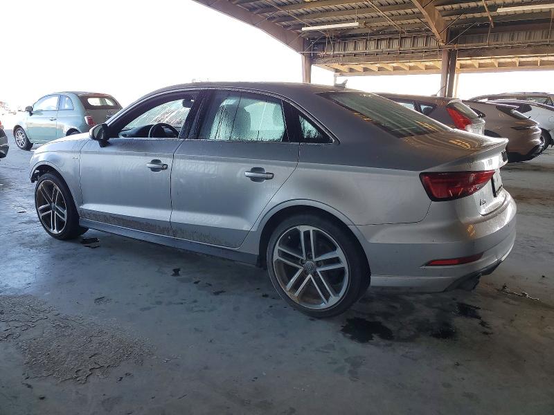 Продажа на аукционе авто 2018 Audi A3, vin: WAUJ8GFFXJ1062127, номер лота: 72171485