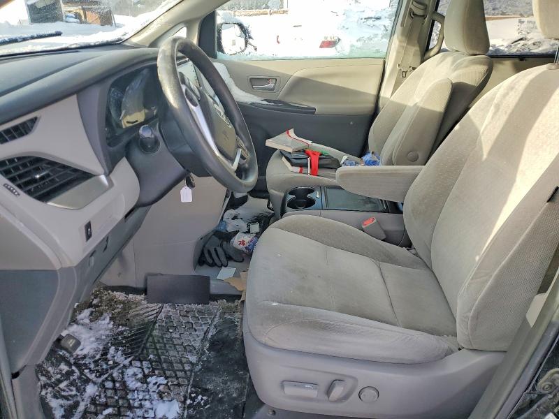 Продажа на аукционе авто 2018 Toyota Sienna, vin: 5TDJZ3DC9JS190606, номер лота: 99825645