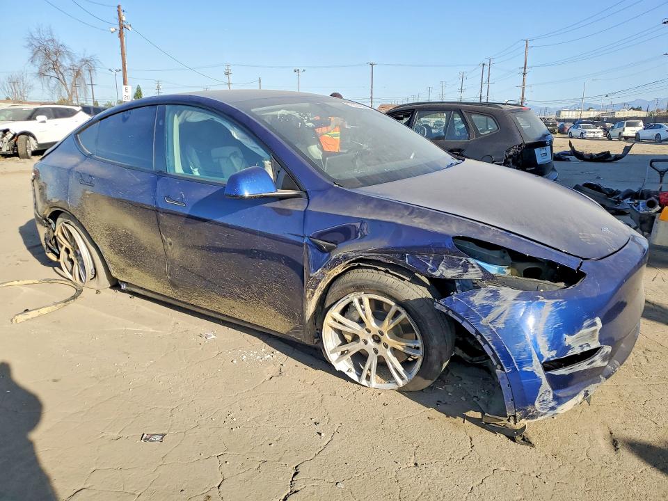 75504885 :رقم المزاد ، 7SAYGDEE8PF852573 vin ، 2023 Tesla Model Y مزاد بيع
