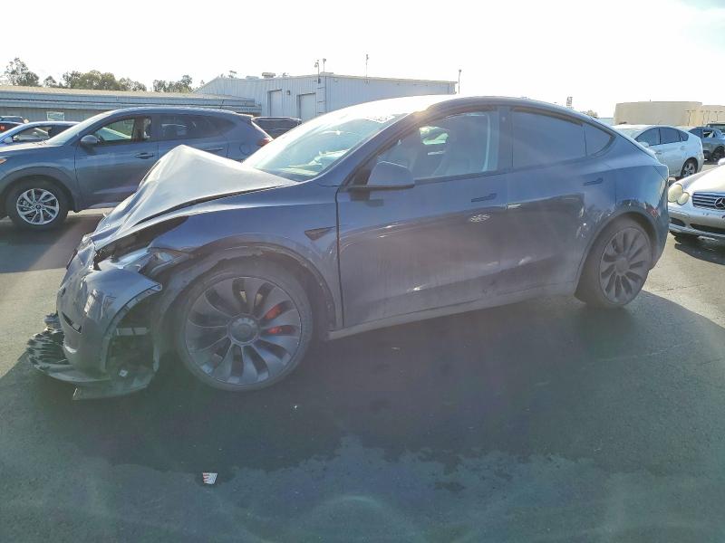 Auction sale of the 2022 Tesla Model Y, vin: 7SAYGDEF8NF511504, lot number: 75090825