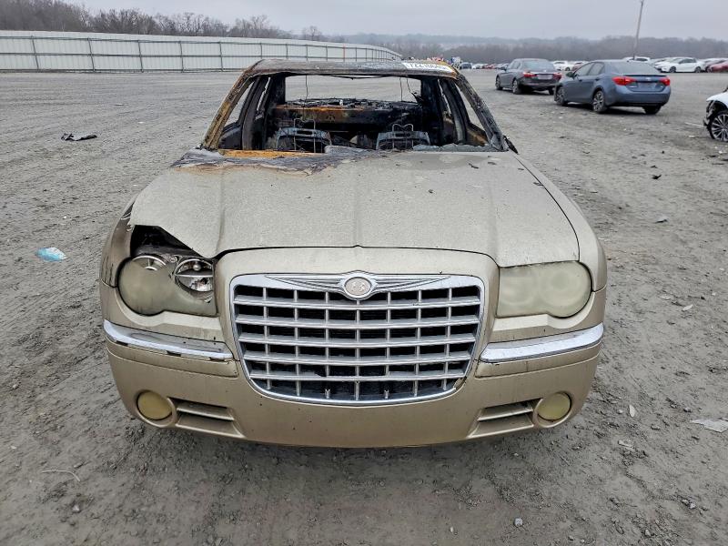 2006 Chrysler 300c მანქანა იყიდება აუქციონზე, vin: 2C3KA63H36H409144, აუქციონის ნომერი: 72216645