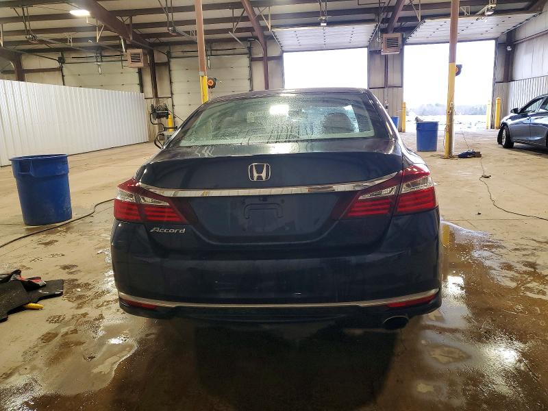 Aukcja sprzedaży 2017 Honda Accord, vin: 1HGCR2F3XHA117771, numer aukcji: 97326155