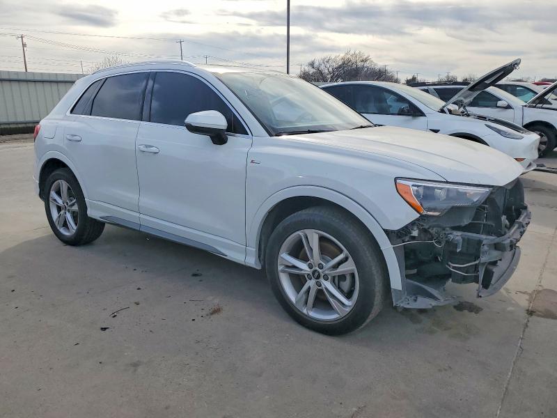97297335 :رقم المزاد ، WA1DECF30M1042216 vin ، 2021 Audi Q3 مزاد بيع