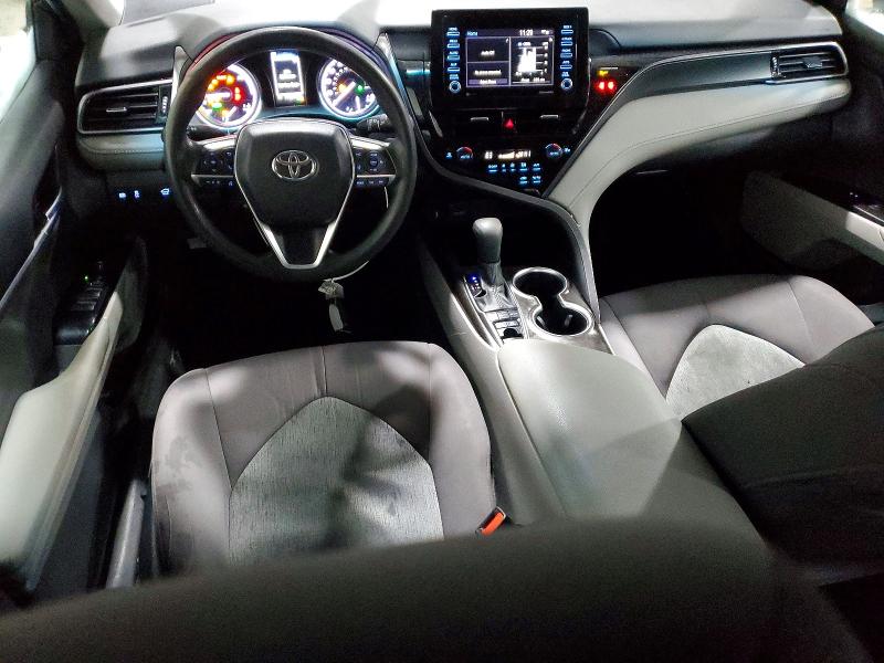 Auction sale of the 2021 Toyota Camry Hybrid, vin: 4T1C31AK5MU557586, lot number: 99110235