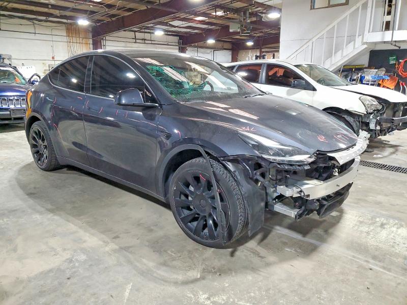 Продаж на аукціоні авто 2024 Tesla Model Y, vin: 7SAYGAEE2RF038422, номер лоту: 99801235