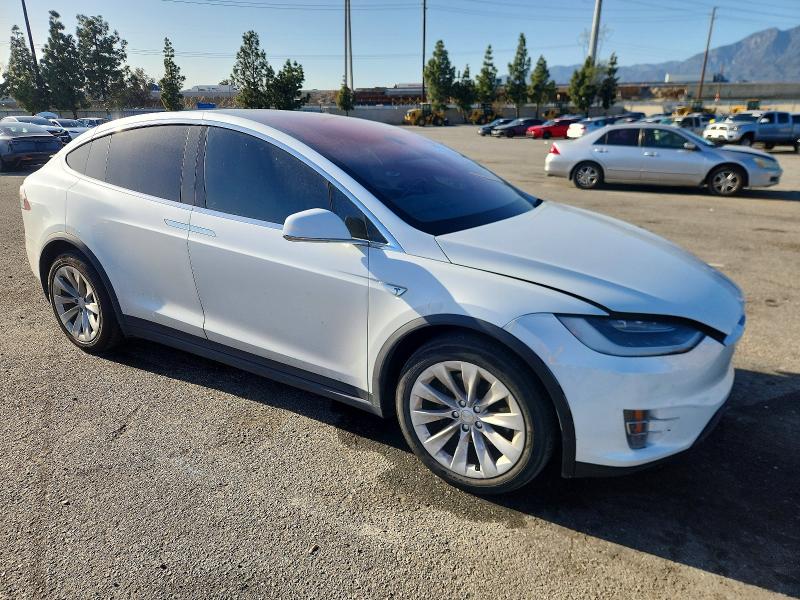 2016 Tesla Model X მანქანა იყიდება აუქციონზე, vin: 5YJXCBE41GF016622, აუქციონის ნომერი: 74977745