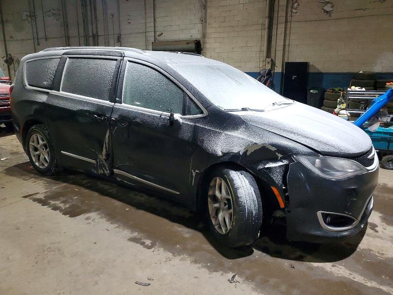 Продажа на аукционе авто 2018 Chrysler Pacifica, vin: 2C4RC1BG1JR330879, номер лота: 74788725