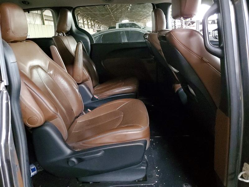 99697295 :رقم المزاد ، 2C4RC1N79JR364614 vin ، 2018 Chrysler Pacifica H مزاد بيع
