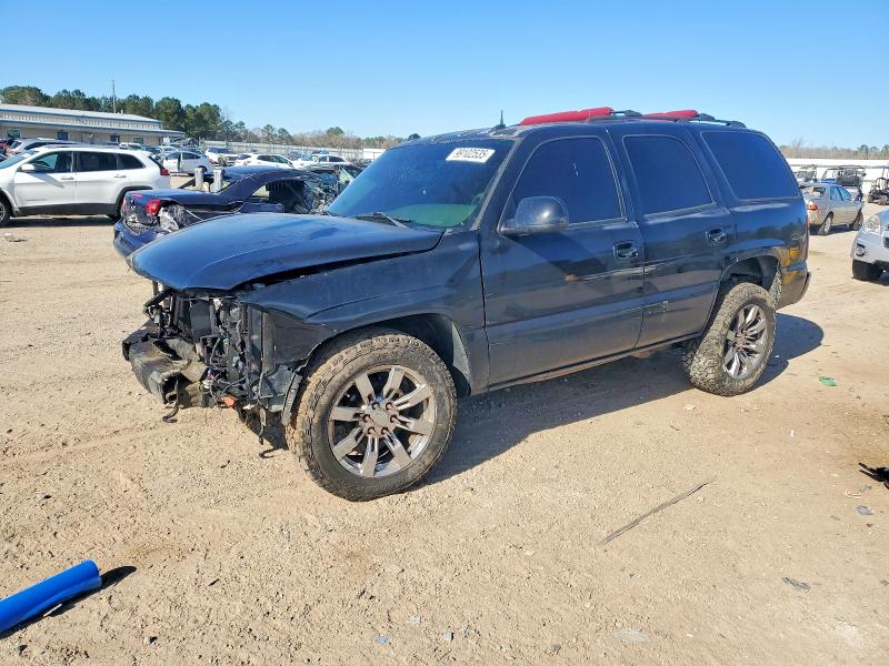 99102535 :رقم المزاد ، 1GKEK63UX4J137999 vin ، 2004 Gmc Yukon مزاد بيع