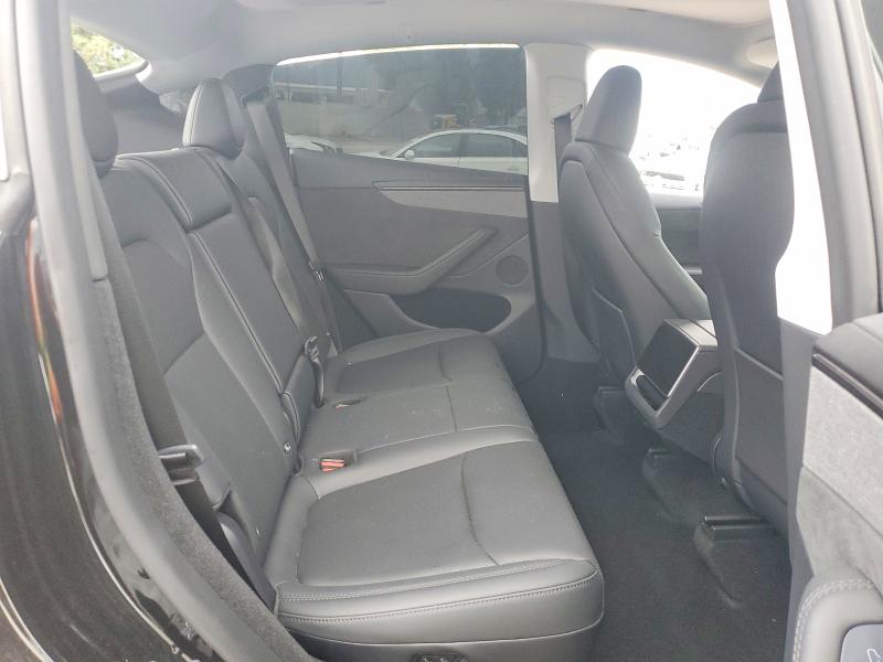 2026 Tesla Model Y მანქანა იყიდება აუქციონზე, vin: 7SAYGDED6TF388927, აუქციონის ნომერი: 98784195